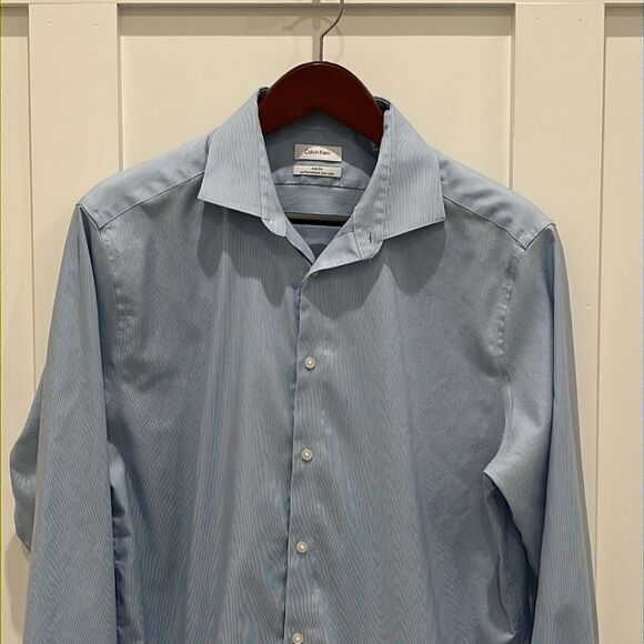 Men's Calvin Klein Slim Fit Performance Non-iron LS Blue Dress Shirt - Picture 2 of 9